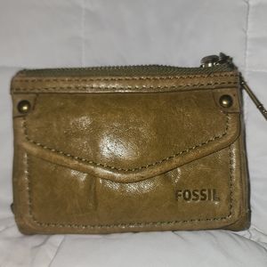 Fossil Wallet ~ EUC!